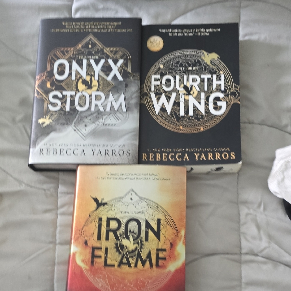 Onyx Storm, Fourth Wing, Iron Flame Book Set